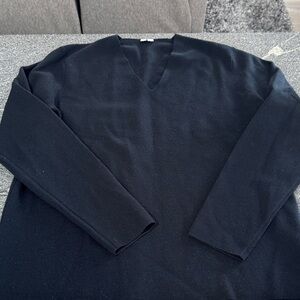 Uniqlo Men's Dark V-Neck Sweater